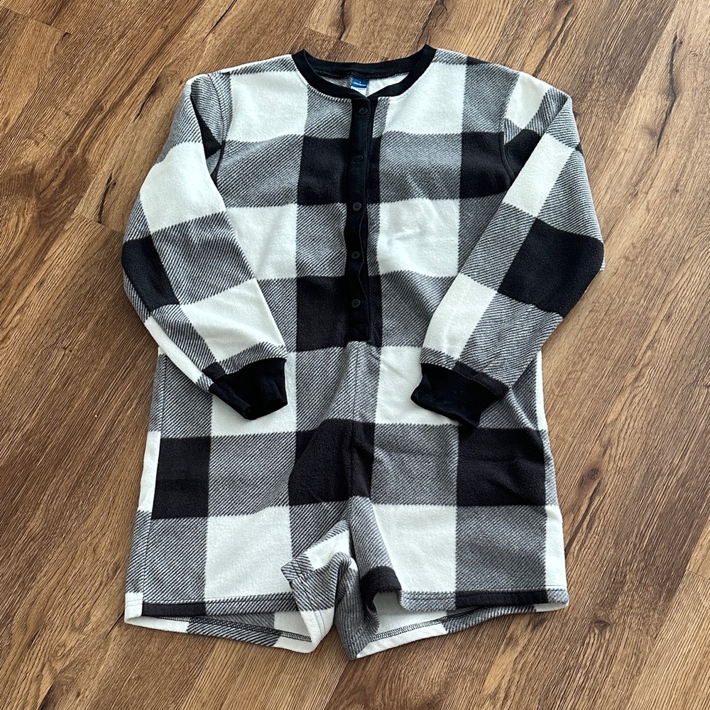 Old Navy Black and White Checkered fleece Onesie. Size S (NWOT)